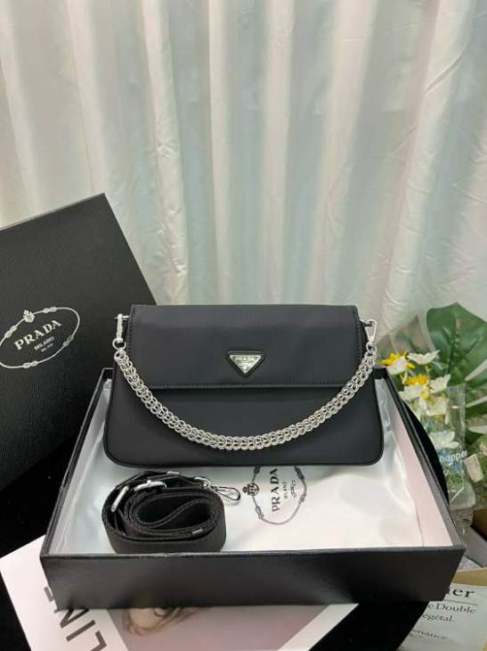 Picture of Prada Handbags _SKUfw180497543fw